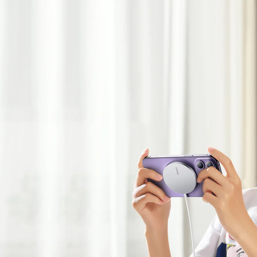 מטען Magsafe לעומת מטען אלחוטי – מה ההבדל?