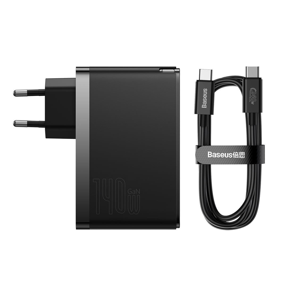 מטען שחור עם כבל שמוגע ל-Baseus GaN5 Pro 140W בציוד הטכנולוגי